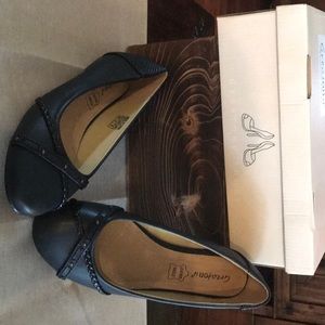 “Ballerina” style flats